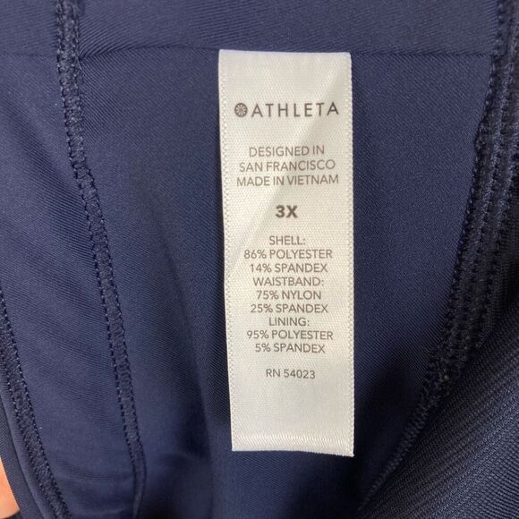 Athleta Run With It Printed 3.5" Shorts In‎ Fluidity Medieval Violet Swirl Sz 3X - Picture 10 of 10